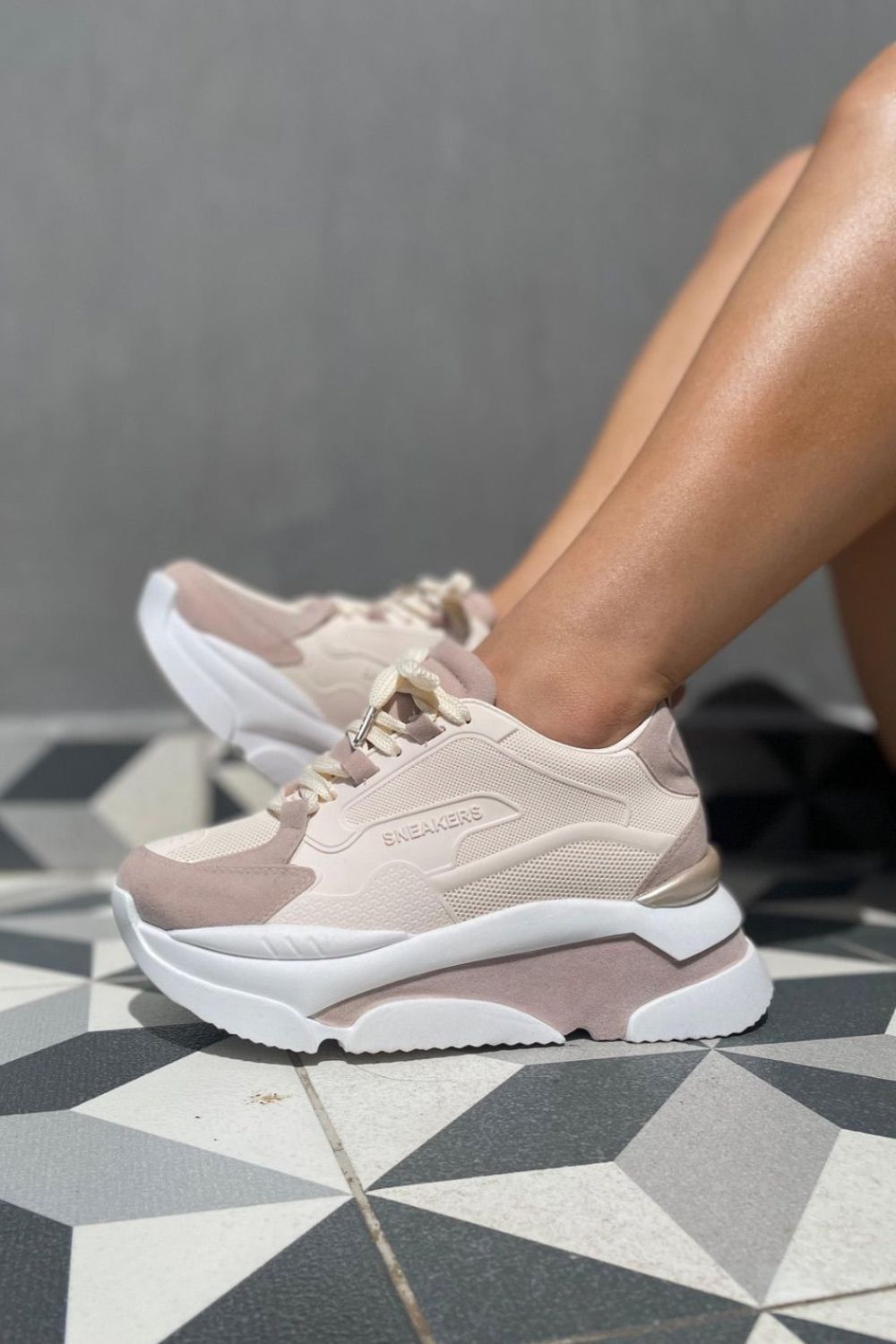 Sneakers Beige